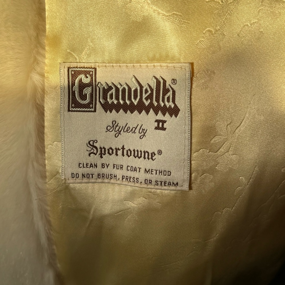 Vintage (1978) White Faux Fur Coat with Black Stripe Detail - Picture 2 of 16